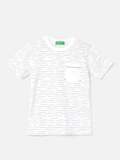 United Colors of Benetton Boys Striped Round Neck Pure Cotton T-shirt