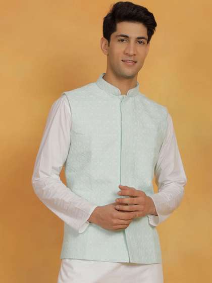VASTRAMAY Embroidered Nehru Jacket