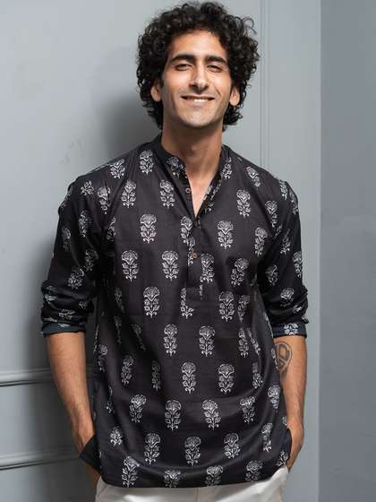 Shasak Floral
                        Printed Mandarin Collar Cotton Short Kurta
