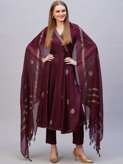 GoSriKi Ethnic Printed Kurta Set