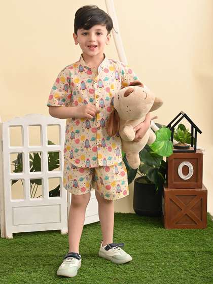 Superminis Boys
                    Conversational Printed Shirt With Shorts