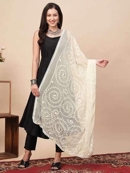 Globus Women Cotton
                        Silk Ethnic Motifs Embroidered Fringed Lace
                        Dupatta
