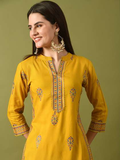 ANNSH APPAREL Ethnic Motifs Printed Mandarin Collar Straight Kurta