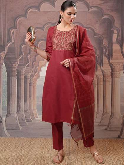 Vishudh Floral Yoke Design Regular Thread Work Kurta with Trousers & With Dupatta