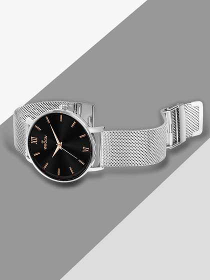 WROGN Men Dial &
                      Stainless Steel Bracelet Style Straps Analogue
                      Watch HOBWRG0455