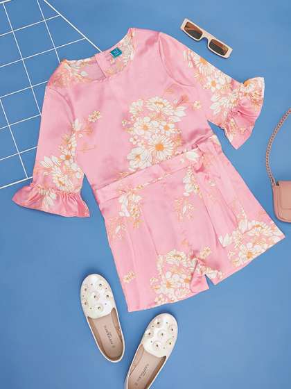 YU by Pantaloons Girls
                    Floral Printed Bell Sleeve Basic Jumpsuit