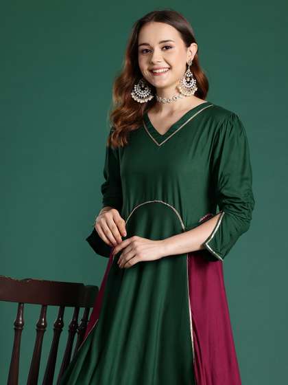 Sangria Colourblock Pleated Kurta with Trousers