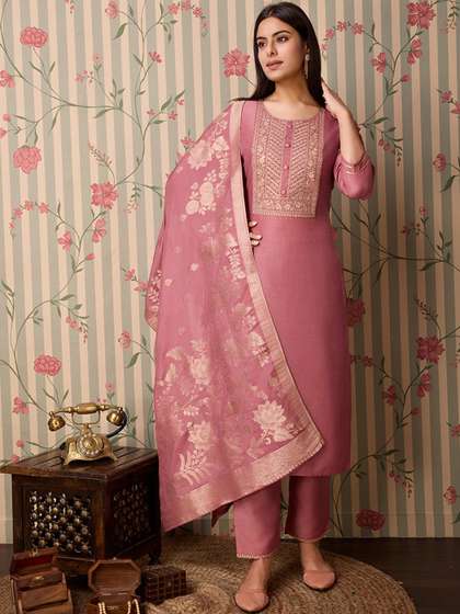 Ode by House of Pataudi Yoke Design Kurta Set