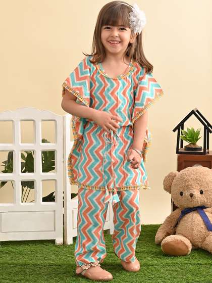 Superminis Girls
                      Chevron Printed Gotta Patti Pure Cotton Kaftan
                      Kurta With Trousers