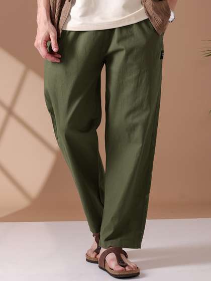Beyoung Men Loose Fit
                      Mid-Rise Cotton Lounge Pants