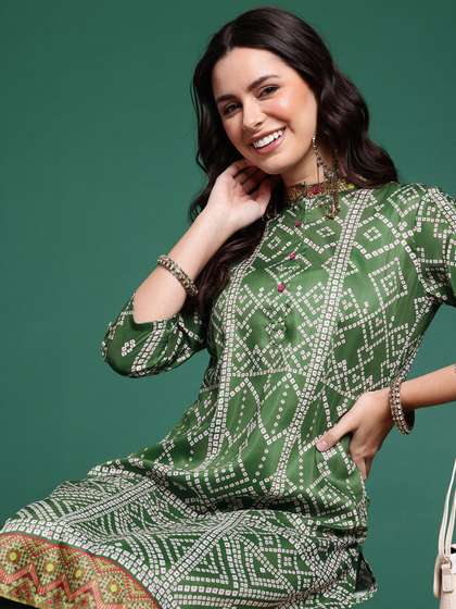 Sangria Women Printed Band Collar Kurta With Trousers