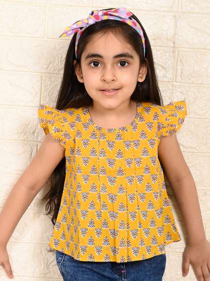 Sangria Girls Floral
                      Printed Flutter Sleeves Pure Cotton Top