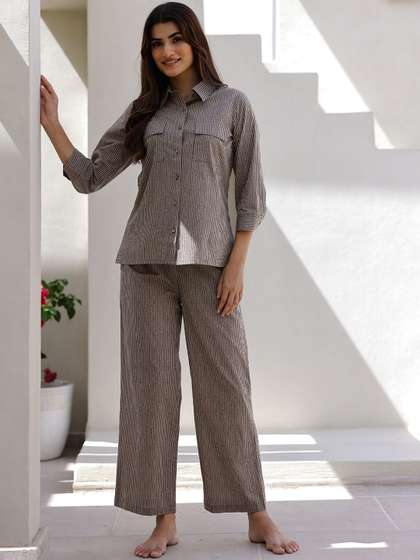 SANSKRUTIHOMES
                        Striped Shirt Collar Pure Cotton Night suit