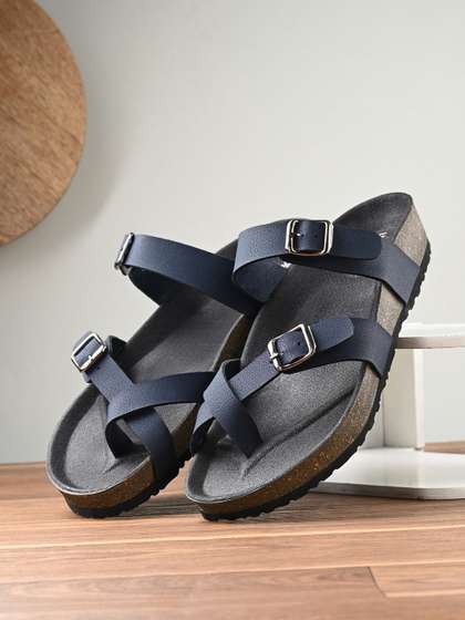 UNDERROUTE Men Comfort
                    Sandals