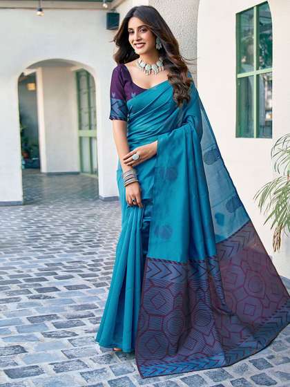 KALINI Woven Design
                        Zari Silk Blend Banarasi Republic Day Saree