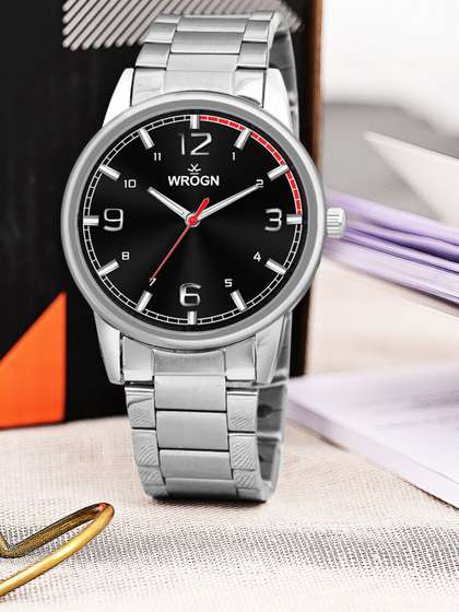 WROGN Men Dial &
                    Bracelet Style Straps Analogue Watch HOBWRG0473A