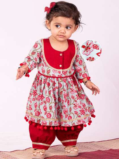 VASTRAMAY Girls Floral
                    Printed Regular Pure Cotton Kurta with Patiala