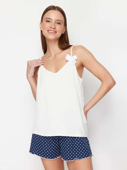 Trendyol Shoulder
                        Straps Nightsuit
