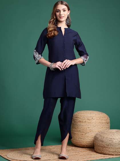 Sangria Regular Thread Work Kurta with Salwar
