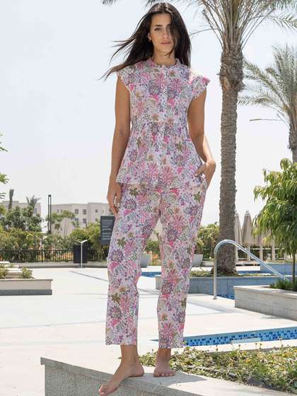 SANSKRUTIHOMES
                        Floral Printed Mandarin Collar Pure Cotton Night
                        Suit