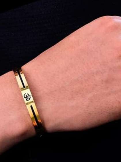 WATCHSTAR Unisex
                    Gold-Plated Stainless Steel Enamelled Kada Bracelet