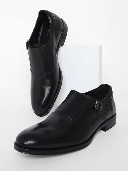 Louis Philippe Men
                        Round Toe Textured Formal Monks