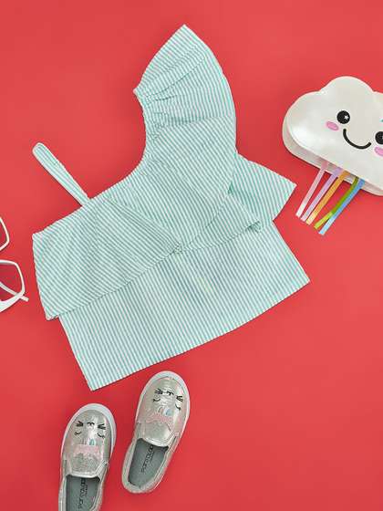Pantaloons Junior Girls
                    Vertical Stripes Printed Cotton Top
