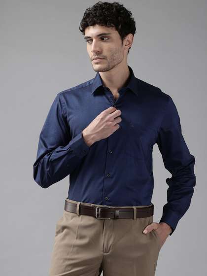 Arrow Men Pure
                        Cotton Manhattan Slim Fit Formal Shirt