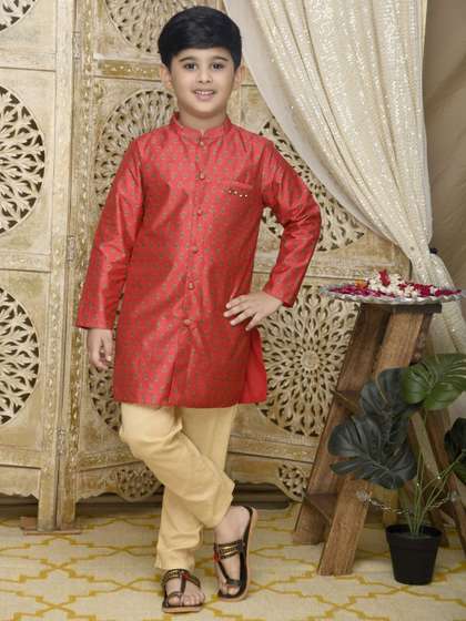 SAKA DESIGNS Boys Ethnic
                    Motifs Printed Regular Kurta with Pyjamas