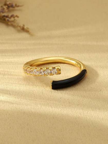 SALTY Stones
                          Studded Graceful Delight Ring