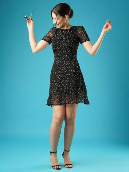 Globus Polka Dots
                        Round Neck Short Puffed Sleeves Fit & Flare
                        Mini Party Dress