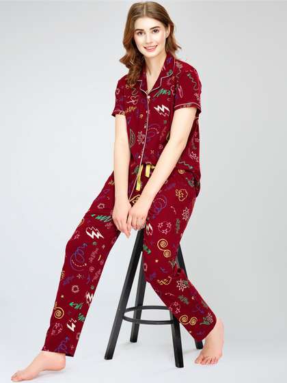 Zeyo Coversational
                          Printed Round Neck Pure Cotton Night Suit
