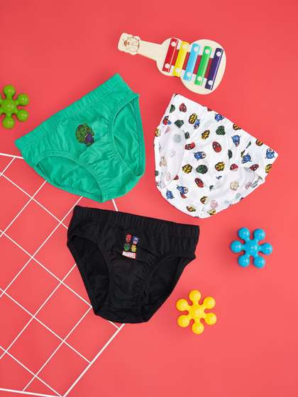 Pantaloons Junior Boys
                    Pack Of 3 Printed Cotton Mid Rise Ribbed Basic
                    Briefs