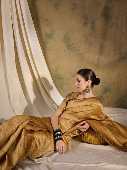 Sangria Ethnic
                          Motif Zari Woven Banarasi Saree With Blouse