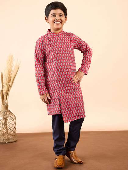StyloBug Boys Ethnic
                    Motifs Printed Mandarin Collar Angrakha Kurta with
                    Pyjamas