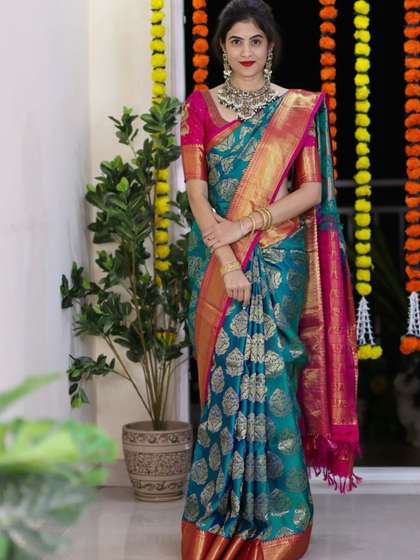 revika Ethnic Motif
                        Zari Woven Kanjeevaram Saree