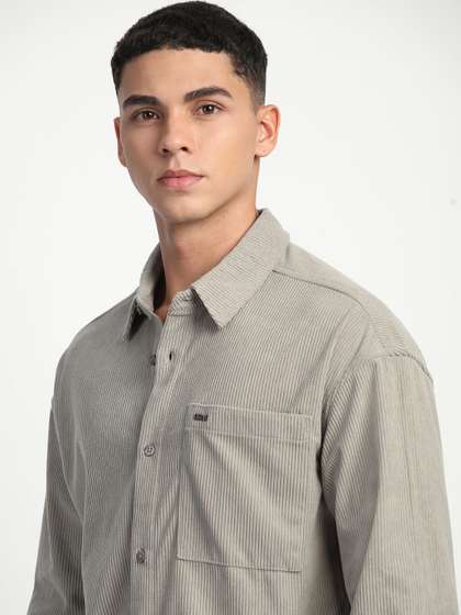 THE BEAR HOUSE Men Striped Casual Oversized Shirt