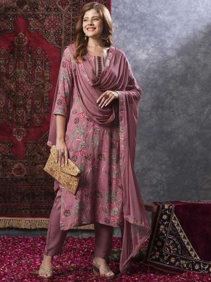 GoSriKi Floral Printed Kurta Set