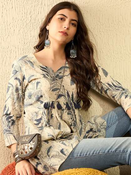 KALINI Tropical
                        Print Top