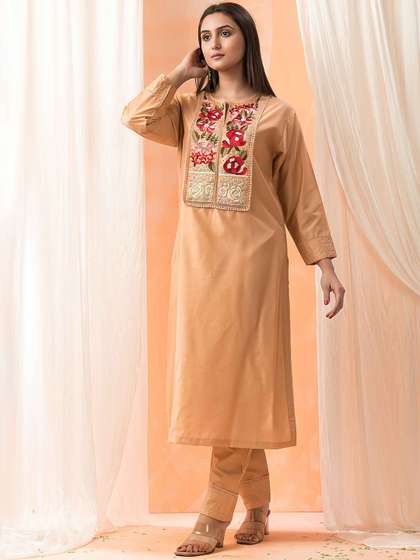 SACRED SUTA Embroidered Kurta Set