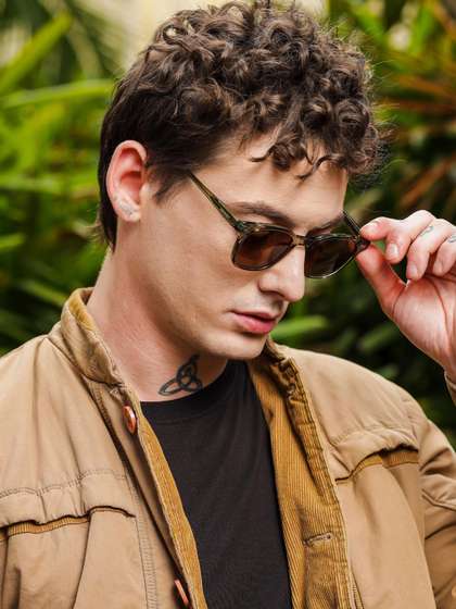 RESIST EYEWEAR
                        UNISEX Green Brown UV Protected Wayfarer
                        Sunglasses