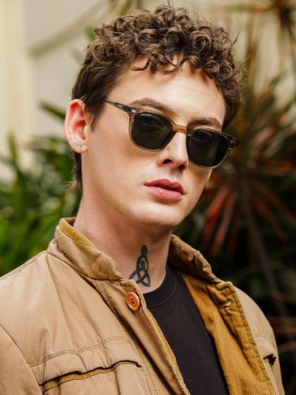 RESIST EYEWEAR
                        UNISEX Brown Green UV Protected Wayfarer
                        Sunglasses