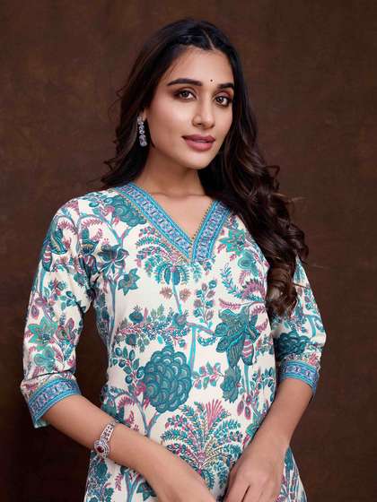 MOJILAA Women Floral Printed Regular Gotta Patti Pure Cotton Kurta with Salwar