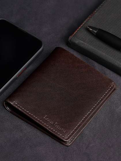 LOUIS STITCH Men
                    Handcrafted Book Shape Leather Two Fold Wallet