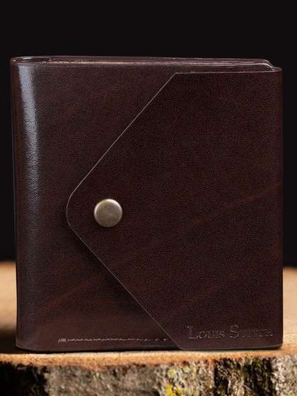LOUIS STITCH Men
                      Textured Leather Two Fold Wallet