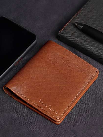 LOUIS STITCH Men
                    Handcrafted Book Shape Leather Two Fold Wallet
