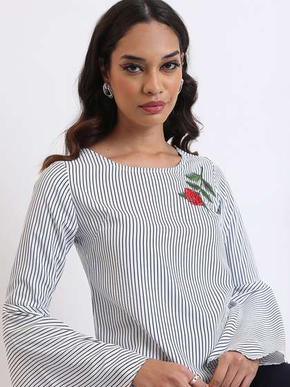 Tokyo Talkies Print
                        Top