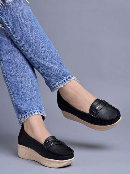 Shoetopia Women
                        Western Embellished Slip-On Loafers