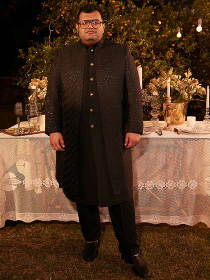 KISAH Men
                        Embellished Regular Fit Sequinned Jacket
                        Sherwani Trouser Set