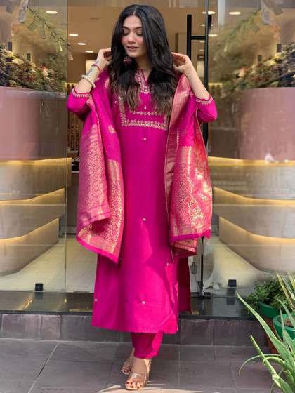 GoSriKi Ethnic Motifs Yoke Design Thread Work Straight Kurta With Trousers